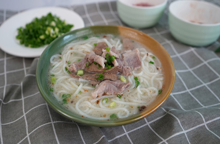 牙叉镇原味汤粉王培训